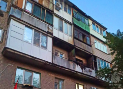 В Макеевке пожарные спасли двух человек из горящего дома