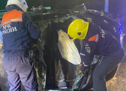 В МЧС рассказали подробности ДТП с перевернувшимся авто в Мариуполе