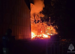 ВСУ ударили ночью с помощью БПЛА по кондитерской фабрике в Макеевке: погибла женщина