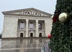 В Мариуполе открыли полностью восстановленный после теракта ВСУ драмтеатр