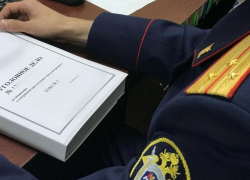 Болтать – себе могилу копать: жительницу ДНР будут судить за «слив» данных следствия