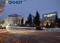 «Люди жалуются на отсутствие обработки автодорог и тротуаров»: глава ДНР высказался по поводу сильного гололеда в Республике 