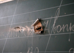 Донецкую школу № 62, пострадавшую от обстрелов ВСУ, восстановят до конца года 