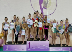 Они показывают «Мир на Земле»: юные гимнастки из Донецка завоевывают на Всероссийских соревнованиях десятки медалей