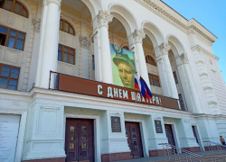 В Донецке прошло торжественное открытие 93 театрального сезона государственного академического театра оперы и балета