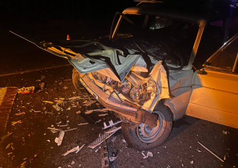 На дороге Донецк–Амвросиевка фура столкнулась с ВАЗом — водитель погиб