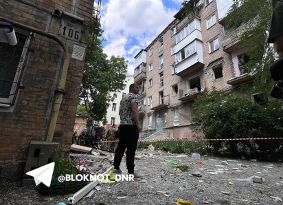 Окна навыворот, разбитые жизни: в пятиэтажке Донецка произошел взрыв, есть пострадавшие