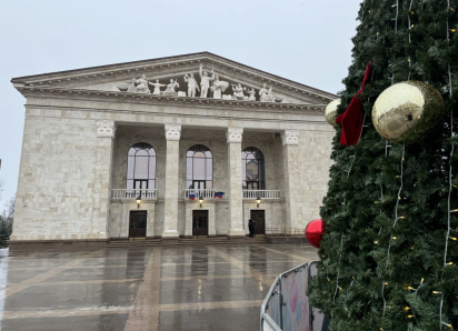 В Мариуполе открыли полностью восстановленный после теракта ВСУ драмтеатр