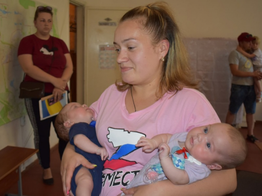 Семьи ДНР, где родился ребенок начиная с 2007 года, смогут рассчитывать на материнский капитал