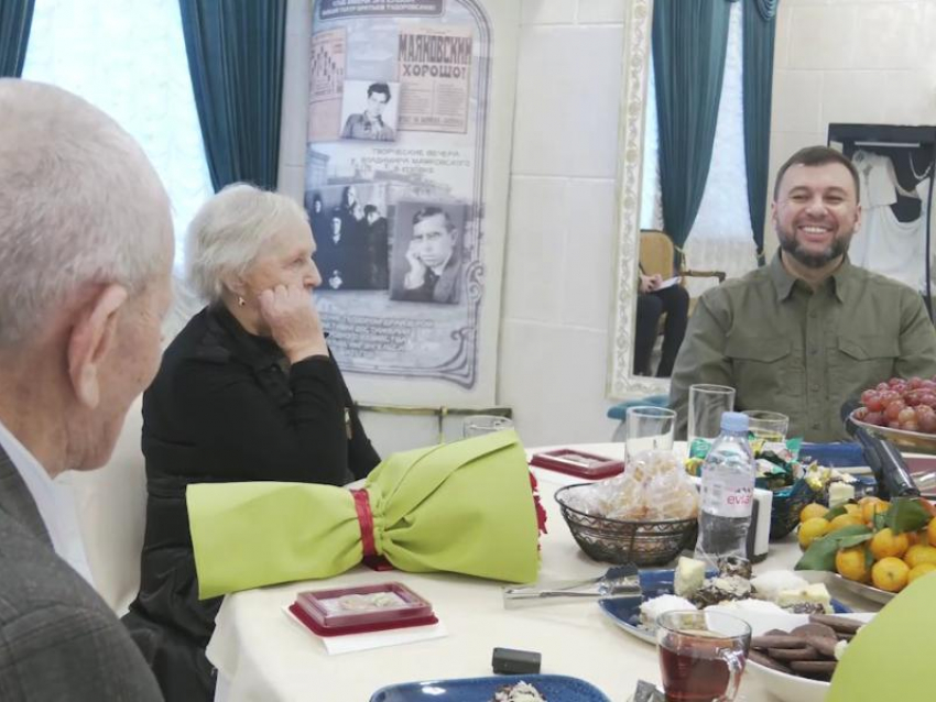 «Все настроены на победу!»: глава ДНР встретился с жителями Донецка, пережившими блокаду Ленинграда 
