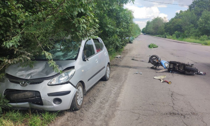 Без прав, но с последствиями: юные гонщики в Пролетарском районе Донецка пошли наперерез авто