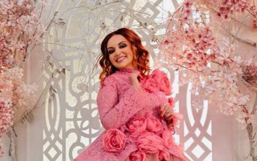  «У меня часики не тикают, я батарейки на вибратор переставила»: жительница Донецка стала ведущей на Music Box и моделью на FashionTV