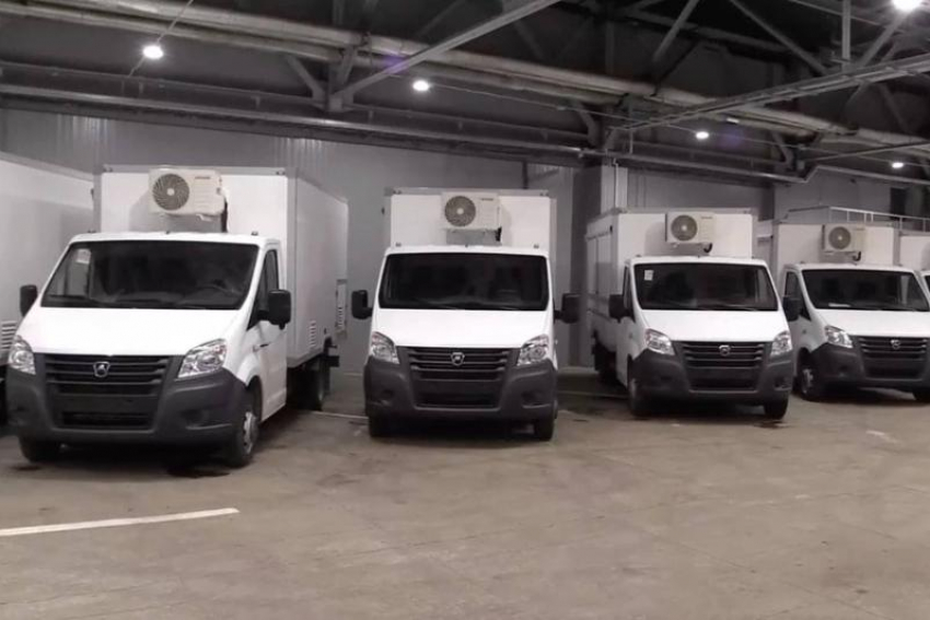 Правительство ДНР передает 52 фургона-автомагазина в аренду для торговли в удаленных местах Республики