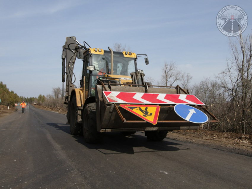 В ДНР на участке автомобильной дороги «Малоянисоль - Хлебодаровка» сделали новый асфальт