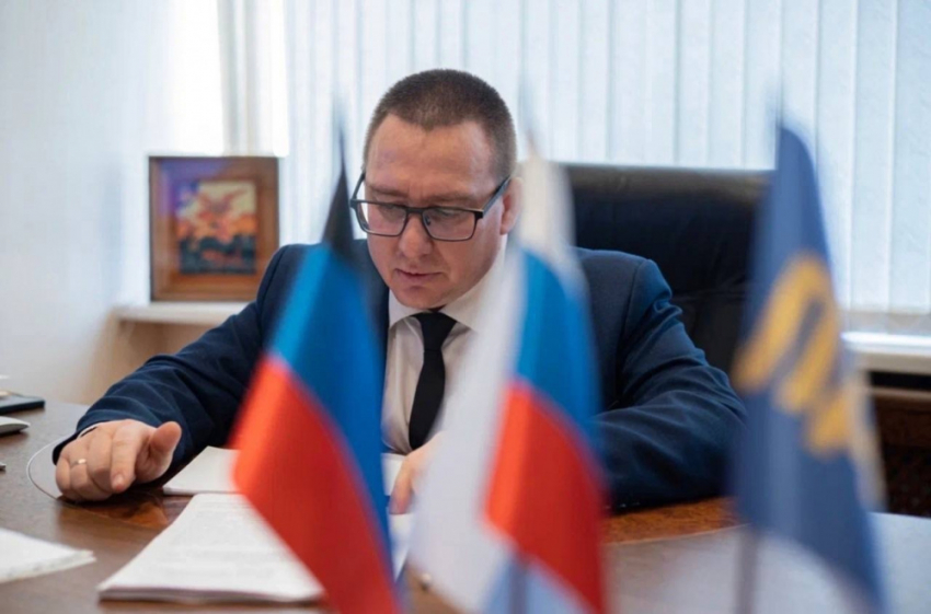 ЛДПР поддержала инициативу Пушилина по сохранению памяти о борьбе с укронацистами 