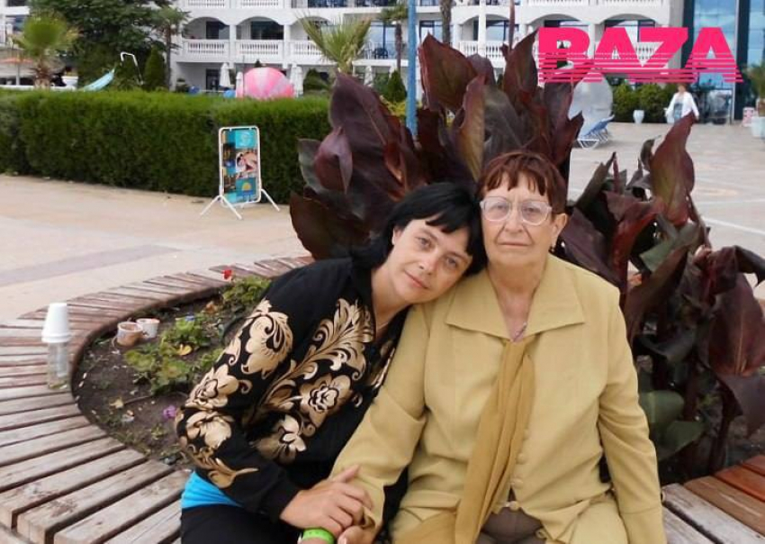 «Хотела спасти маму»: медсестру с подконтрольной Киеву территории ДНР подозревают в контрабанде наркотиков в Россию