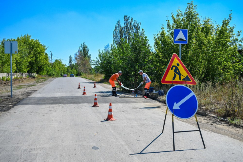 Восемь участков дорог отремонтировали в Дебальцево, ДНР