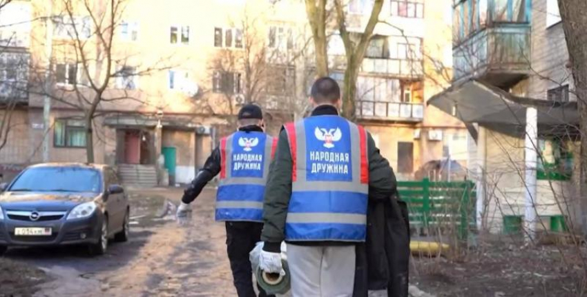 Дружинники снова помогают жителям ДНР: после обстрела в Горловке волонтеры закрыли тепловой контур