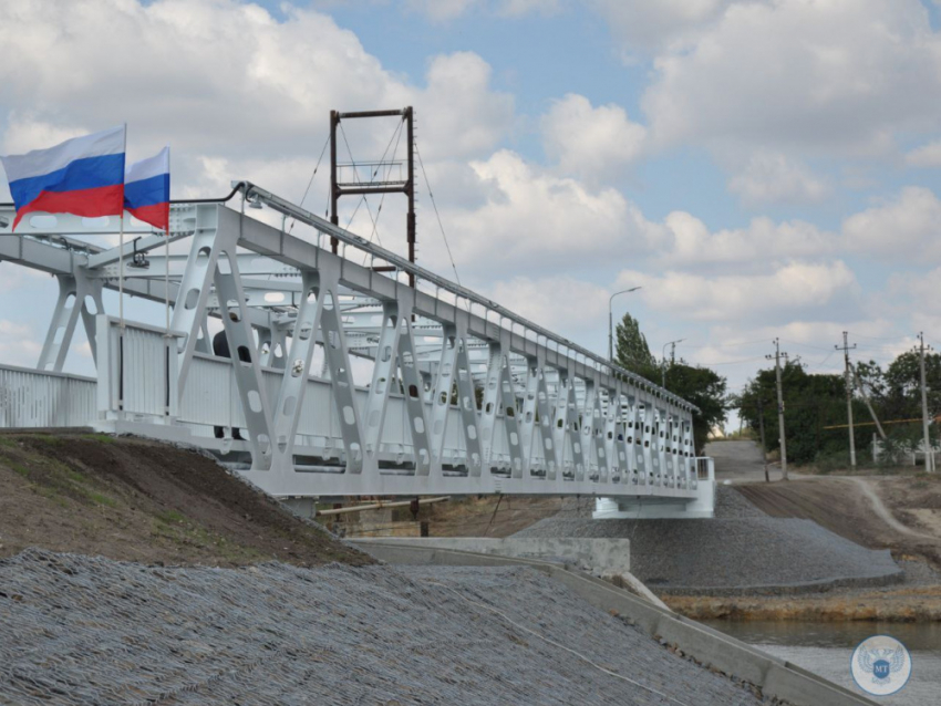 В Мариуполе заново возводят четыре моста