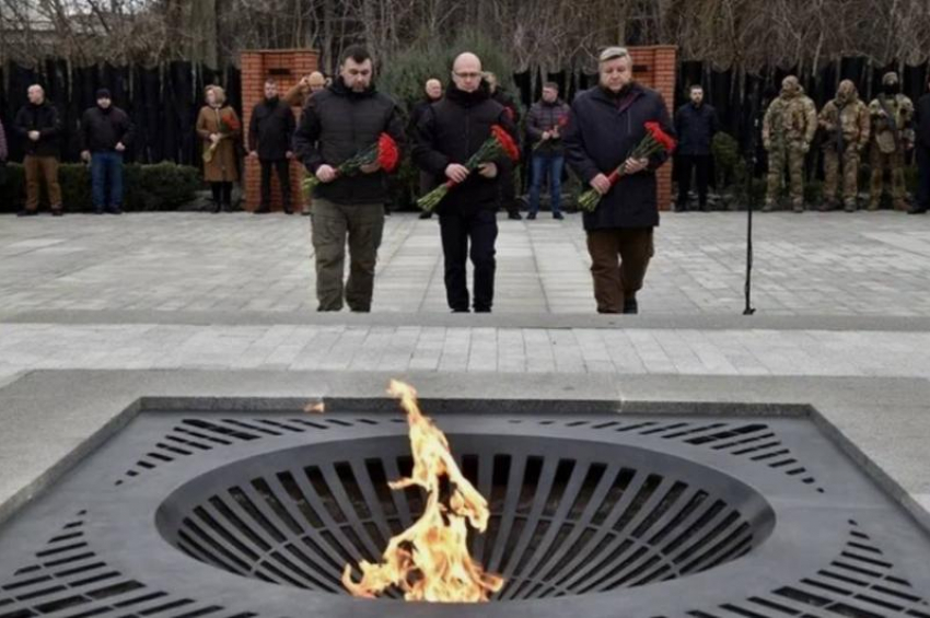 Кириенко и Пушилин открыли мемориальный комплекс на территории шахты № 4/4-бис в Донецке