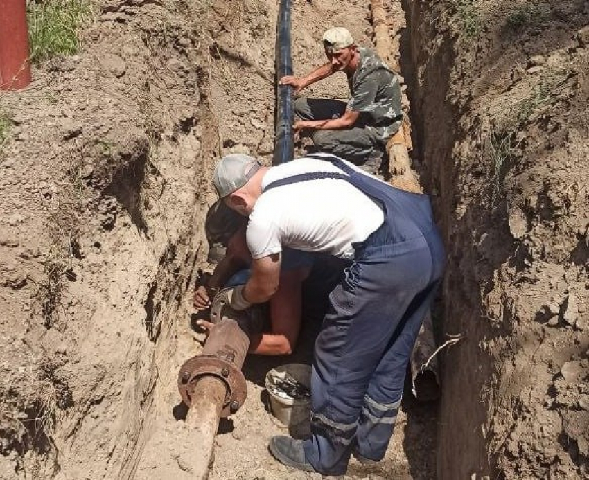 В Енакиево устранили десятки порывов на сетях водоснабжения