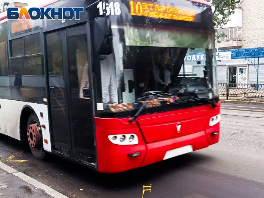  Жители ДНР пользуются скидкой на проезд в общественном транспорте при оплате картой