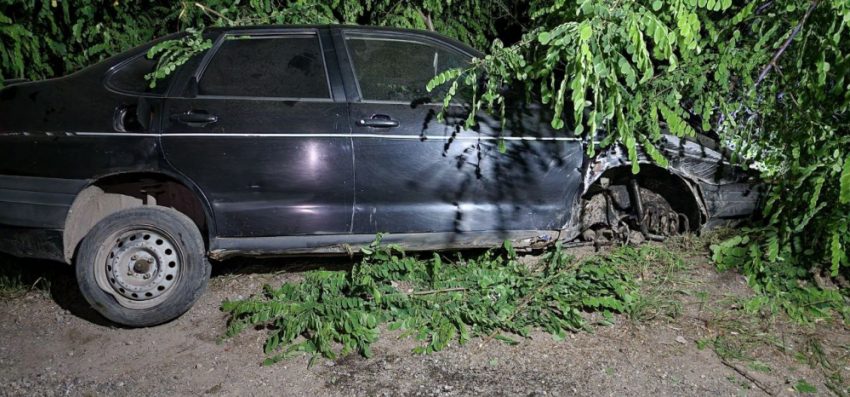 Пьяный водитель наехал на двоих подростков в Донецке