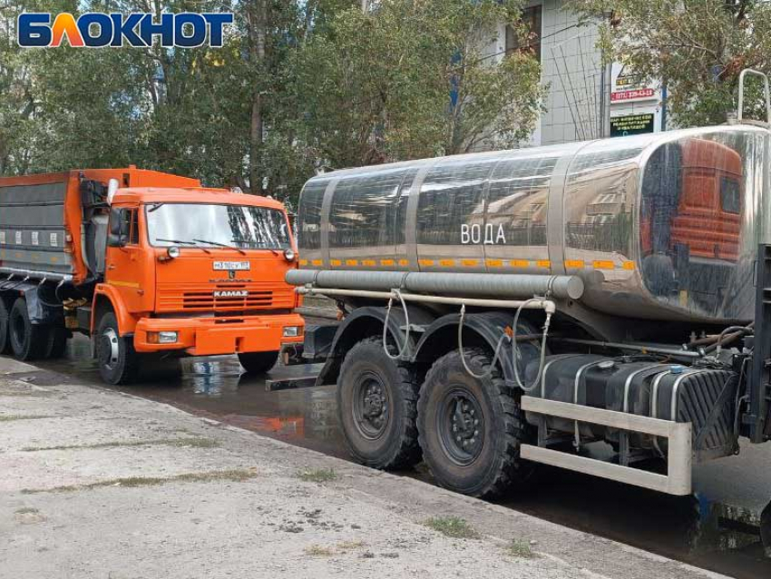 После публикаций «Блокнота» Кировскому району выделили больше водовозов