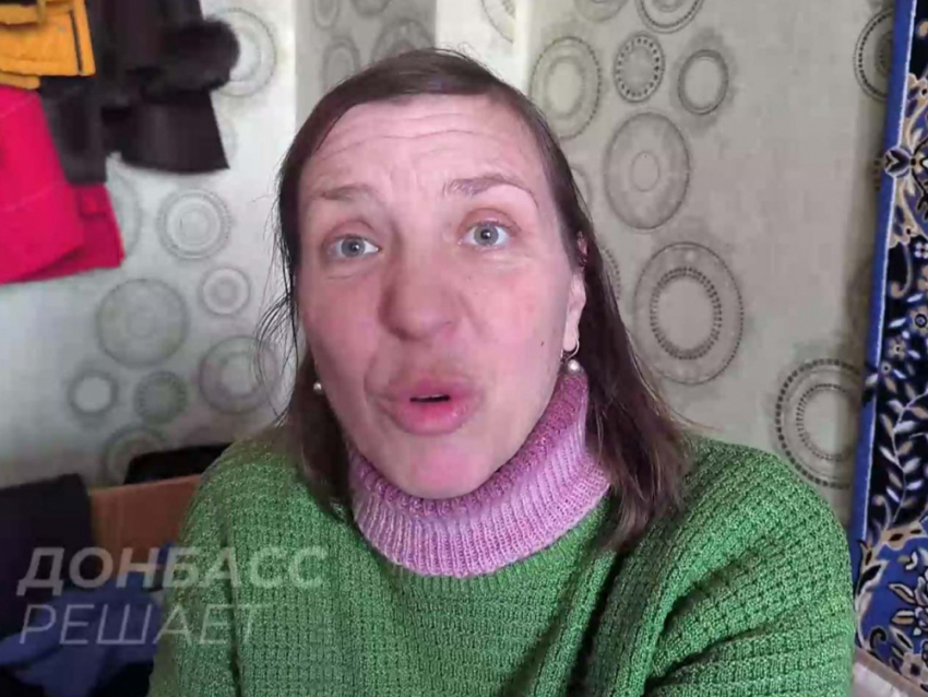 Украинские военные похитили женщину с сыном из Красноармейска и вышвырнули в поле