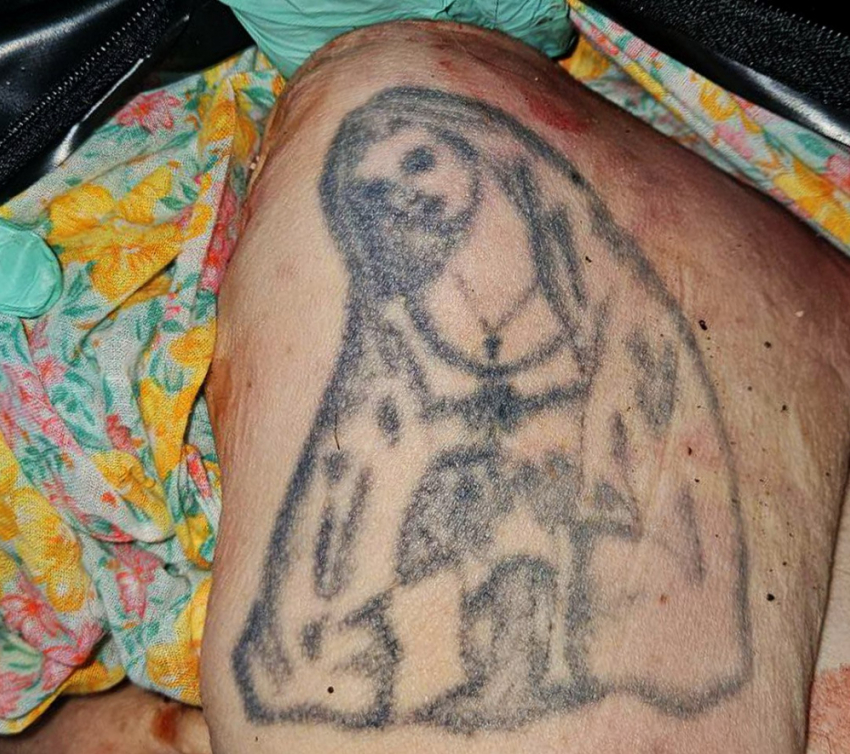 Обнаружен труп неизвестного с татуировкой: полиция просит помочь с опознанием