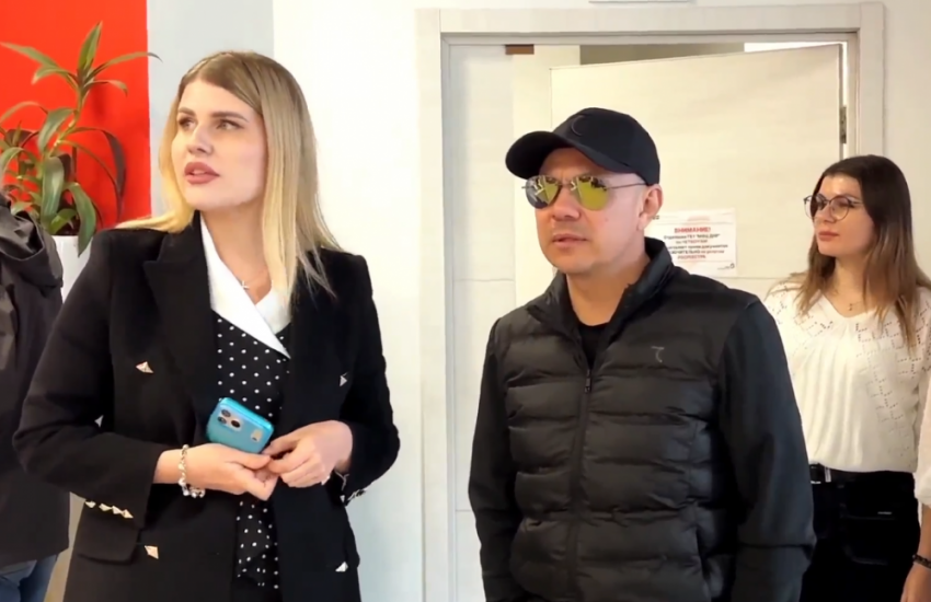 Абсолютный чемпион мира, боксёр Константин Дзю приехал в ДНР 