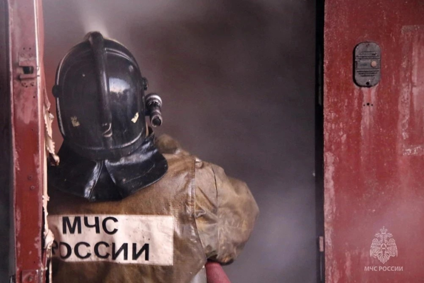 За сутки в ДНР ликвидировано 13 пожаров, спасён один человек