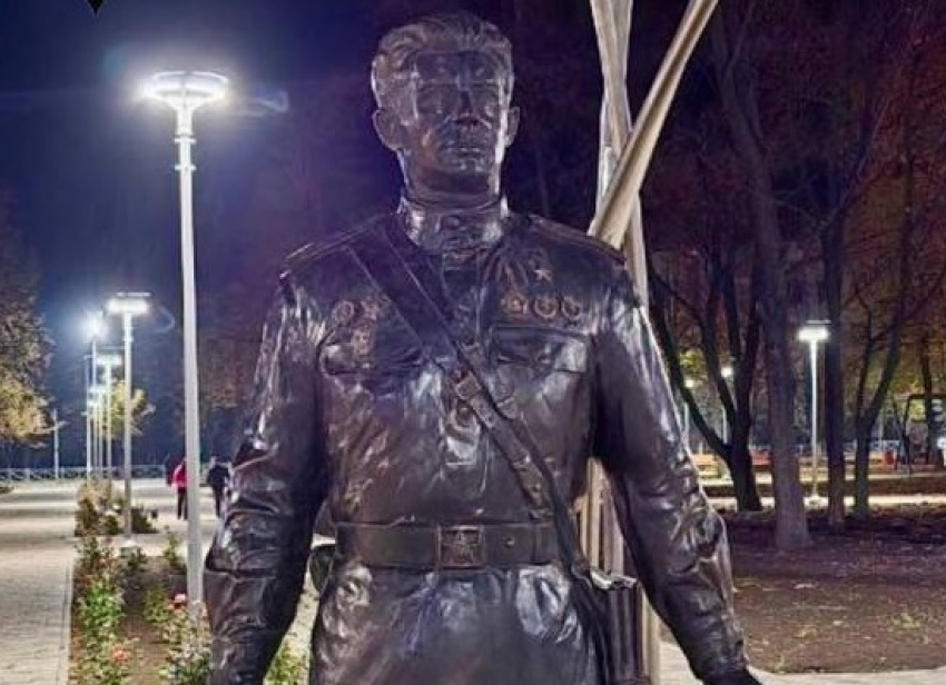 В Шахтерске откроют памятник в честь легендарного летчика-космонавта Георгия Берегового