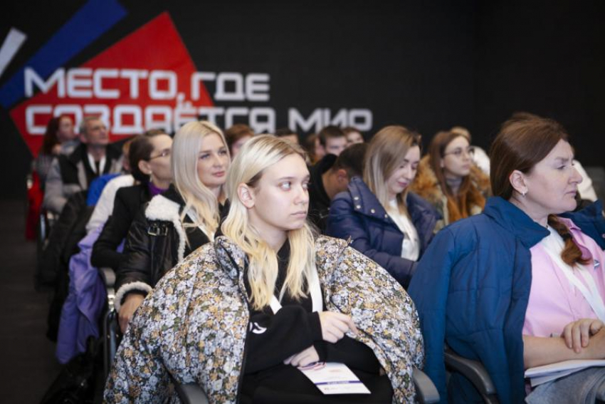 В центре созидания «Маяк» студенты ДНР разработали концепцию проектной школы «Регион | 180»