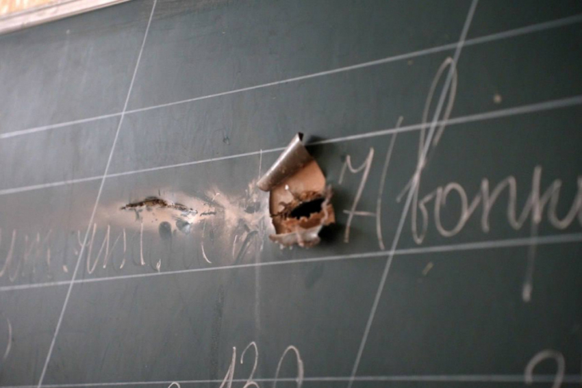 Донецкую школу № 62, пострадавшую от обстрелов ВСУ, восстановят до конца года 