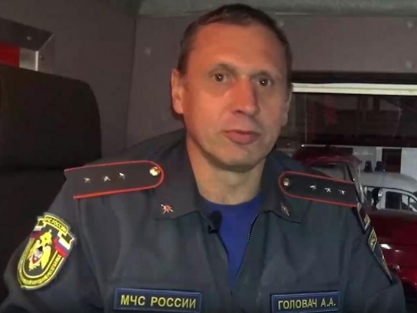 Водитель МЧС Донецка рассказал о том, как транспортирует огнеборцев и «следит за небом» 