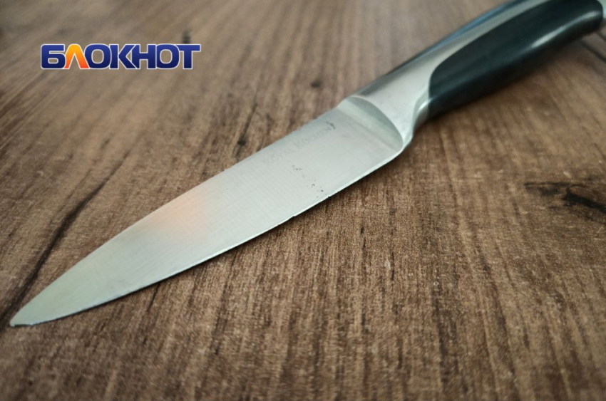 Табуреткой и ножом забил до смерти знакомого пьяный дончанин