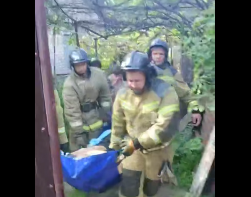 Спасатели помогли госпитализировать 200-килограммового жителя Горловки