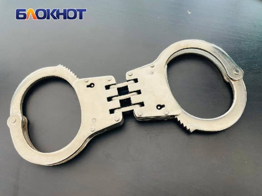 За службу в «Азове»* украинца на 27 лет отправили в колонию в ДНР