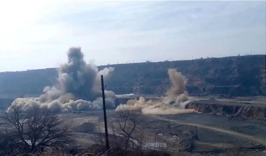 Шесть взрывов магматических пород произвели на гранитных карьерах освобожденных территорий ДНР