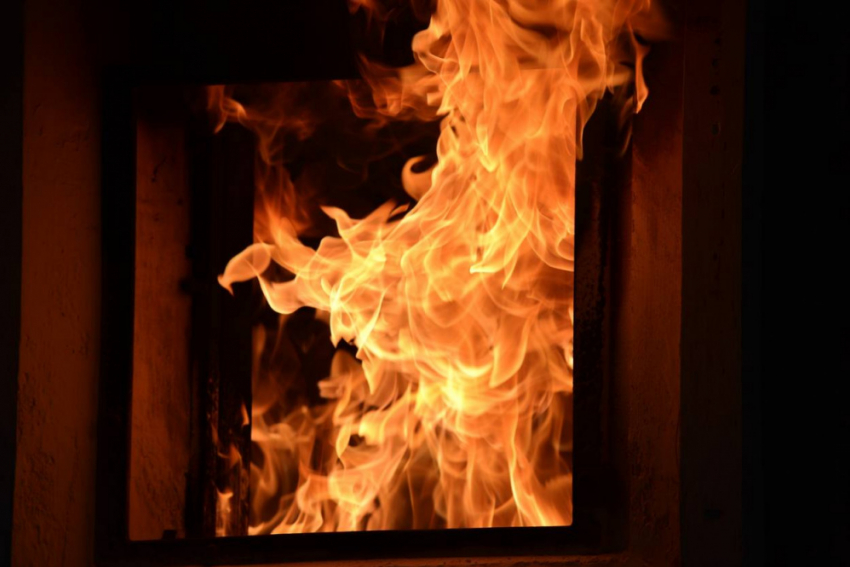 Мать и сын едва не задохнулись в Макеевке: пожарные успели в последние минуты