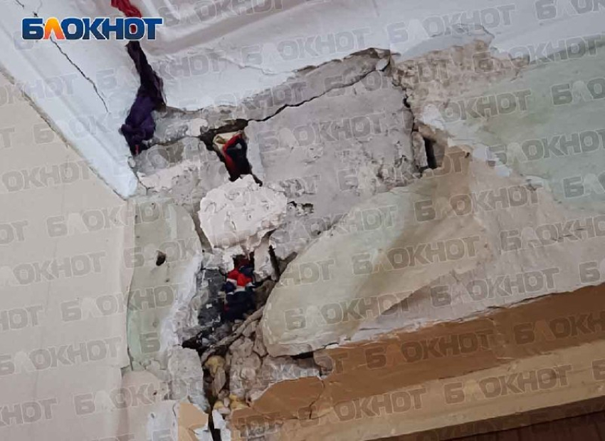 «Боюсь быть погребённой»: жительница Донецка умоляет о ремонте