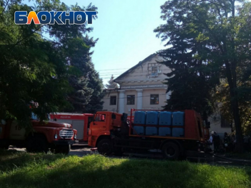Какие документы полностью уничтожены после обстрела центра Донецка рассказали в ДонНУЭТ