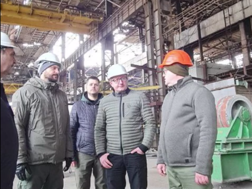 Заводскую линию по изготовлению вагонов-цистерн собираются запустить на «Азовмаше»  в Мариуполе