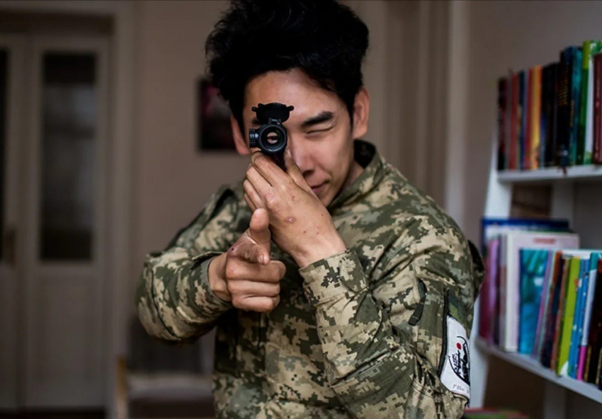 Бывший консультант по бизнесу из Японии оказался стрелком под Артёмовском