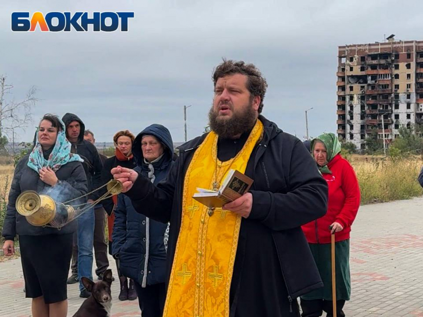 В Угледаре прошла заупокойная литургия в память о погибших в боях за город