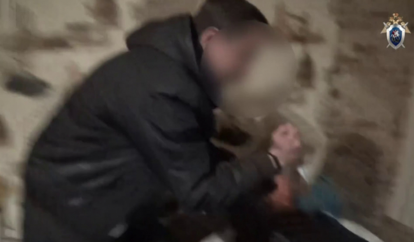 Мариуполец зарезал спящего друга-собутыльника в мужской праздник