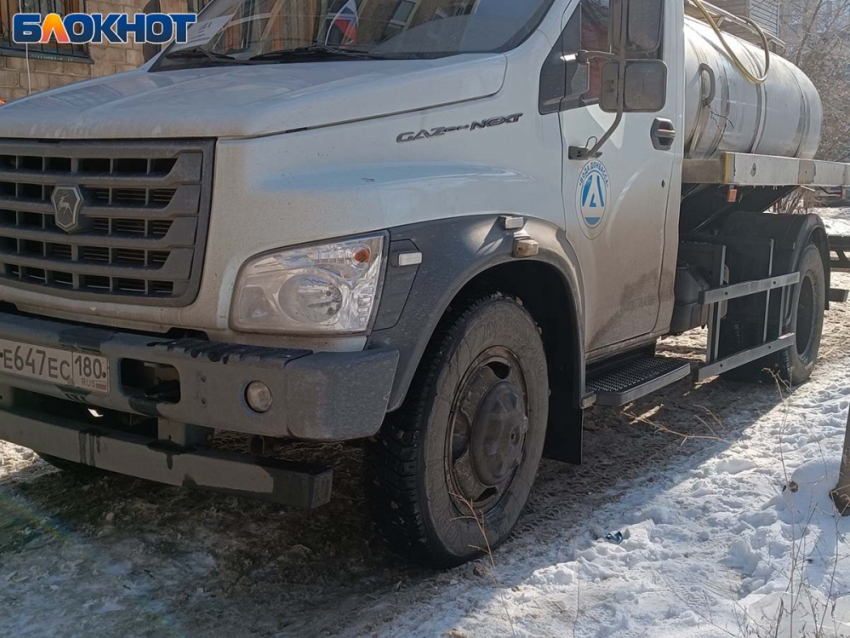 Ваша жажда – наш бизнес: «Вода Донбасса» продает воду, которая не поступает в краны жителям ДНР