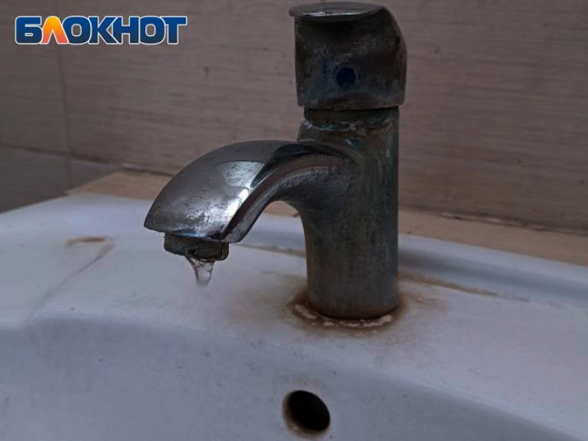 Дончане с улицы Бирюзова не видели воду с лета 