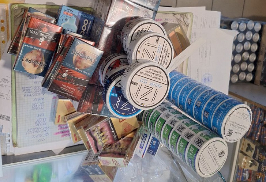 В донецком магазине пресекли нелегальную торговлю табачными изделиями